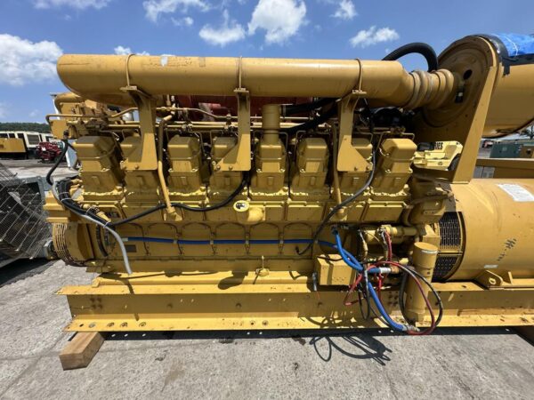 1500 kW Caterpillar 3516 DI Gen Set, 2104 Hour, Open Skid with Remote Electric Drive Radiator Included - Image 4
