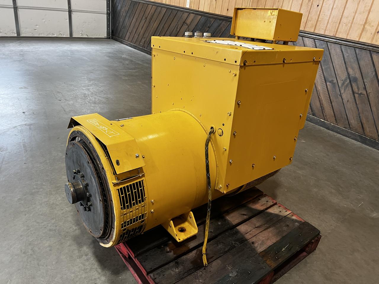 350 kW SR4B CAT Generator End, Good Used Take Off of C15 Engine - Image 3