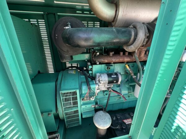 _150 kW Cummins/Onan Generator, with Enclosure and Base Fuel Tank, 6CT 8.3 Liter Cummins Engine, Year - 1997, 700 Hours - Image 3