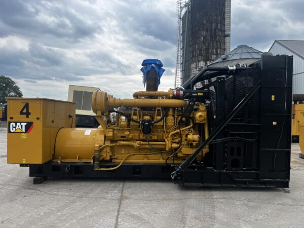1500 kW 3512C CAT Gen Set , Year - 2008, open skid, 625 Hours, 4160 Volts, US EPA Tier 2 Flex Pre Emissions - Image 6