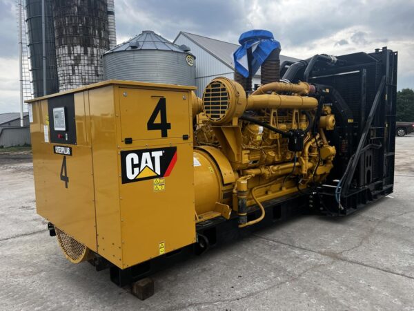 1500 kW 3512C CAT Gen Set , Year - 2008, open skid, 625 Hours, 4160 Volts, US EPA Tier 2 Flex Pre Emissions - Image 7