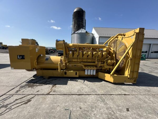 1750 kW Caterpillar 3516 Gen Set, with 2000 kW Marathon Gen End, 1509 Hours - Image 11