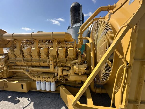 1750 kW Caterpillar 3516 Gen Set, with 2000 kW Marathon Gen End, 1509 Hours - Image 9