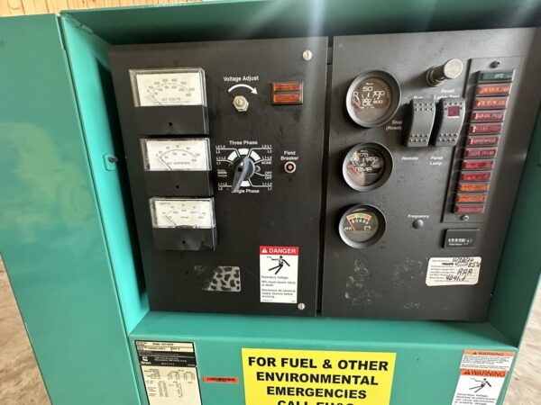 __35 kW Cummins/Onan Generator, 4B-3.9 Liter Cummins Engine, Year - 1999 - Image 8