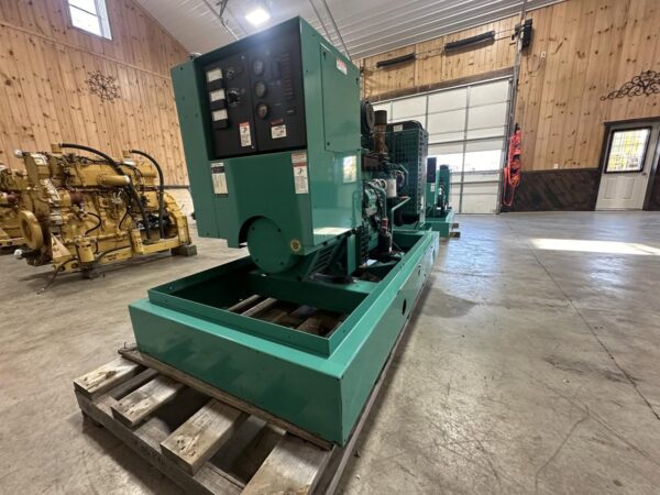 __35 kW Cummins/Onan Generator,4B-3.9 Liter Cummins Engine, Year - 1999, 1832 Hours - Image 11
