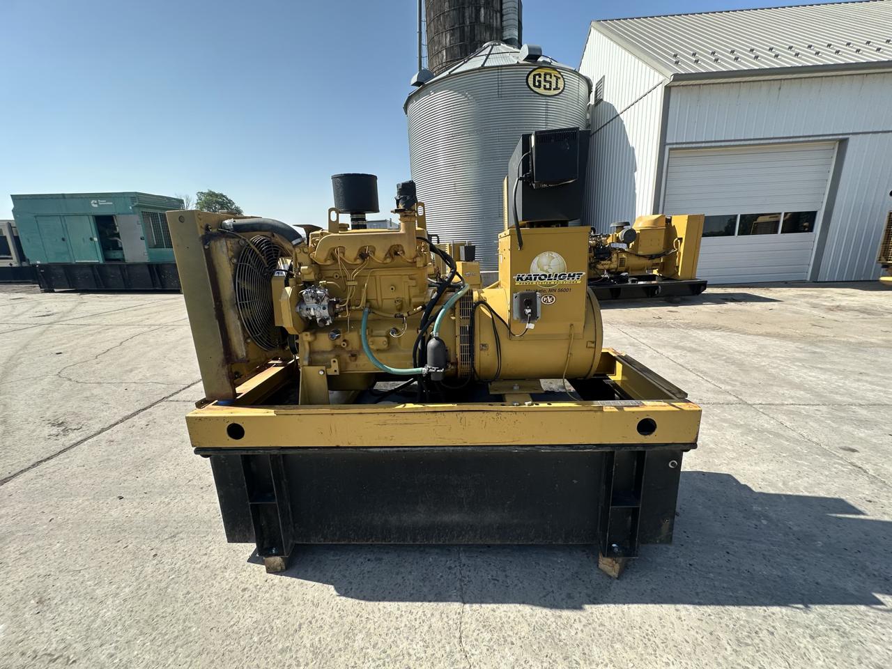 __40 kW Katolight Generator, 4.5 Liter John Deere Engine, 1002 Hours, Open Skid with Base Fuel Tank