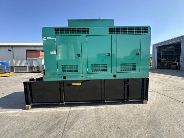 _450 kW Cummins/Onan Generator, with Enclosure and Base Tank, QSX15 Liter Cummins Engine, Year - 2020, 395 Hours, US EPA Tier 2