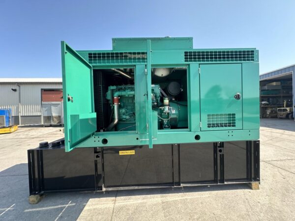 _450 kW Cummins/Onan Generator, with Enclosure and Base Tank, QSX15 Liter Cummins Engine, Year - 2020, 395 Hours, US EPA Tier 2 - Image 14