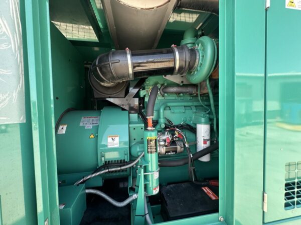 _450 kW Cummins/Onan Generator, with Enclosure and Base Tank, QSX15 Liter Cummins Engine, Year - 2020, 395 Hours, US EPA Tier 2 - Image 6