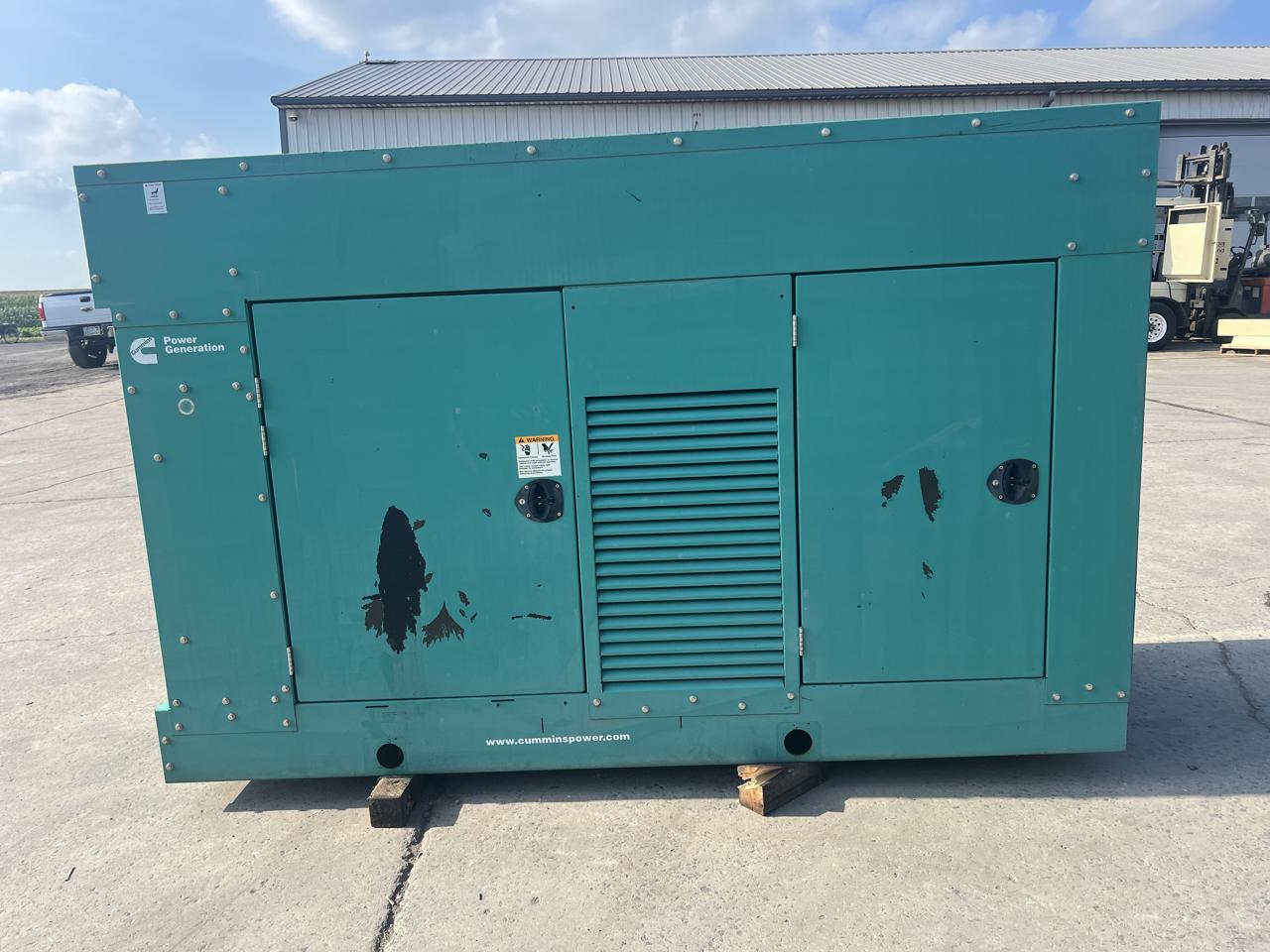 _125 kW Cummins/Onan Generator, with Enclosure, 8.1 Liter PSI Engine, Year - 2007, 365 Hours, Natural Gas or Propane - Image 5