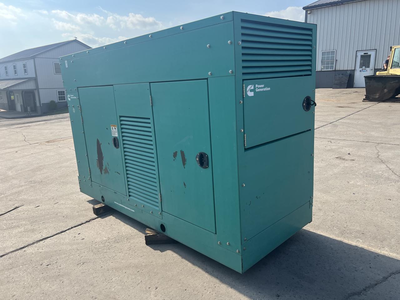 _125 kW Cummins/Onan Generator, with Enclosure, 8.1 Liter PSI Engine, Year - 2007, 365 Hours, Natural Gas or Propane - Image 6