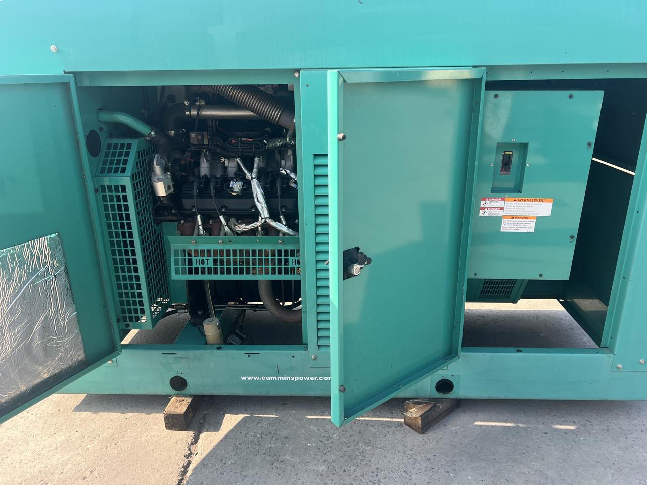 _125 kW Cummins/Onan Generator, with Enclosure, 8.1 Liter PSI Engine, Year - 2007, 365 Hours, Natural Gas or Propane - Image 7