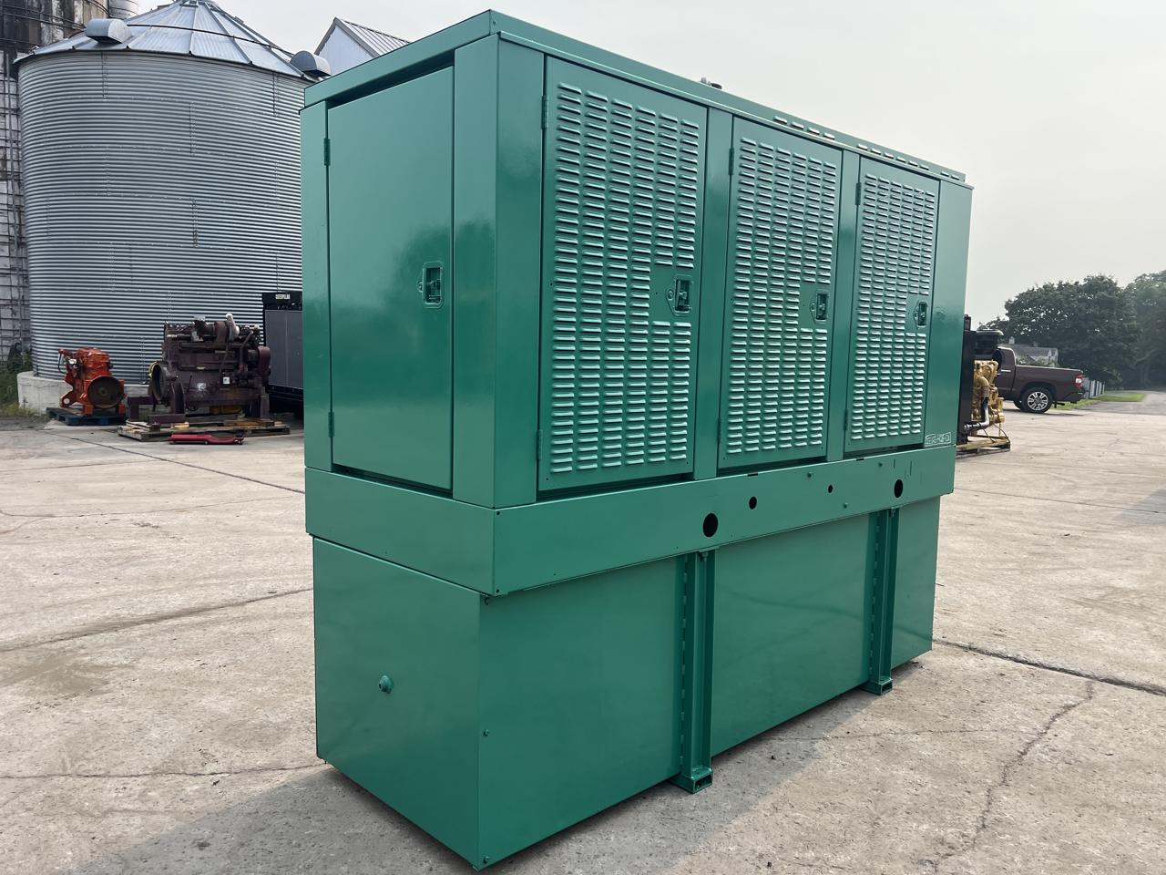 _125 kW Cummins/Onan Generator, 8.3 Liter Cummins Engine, 1072 Hours, with Enclosure & Base Tank - Image 3