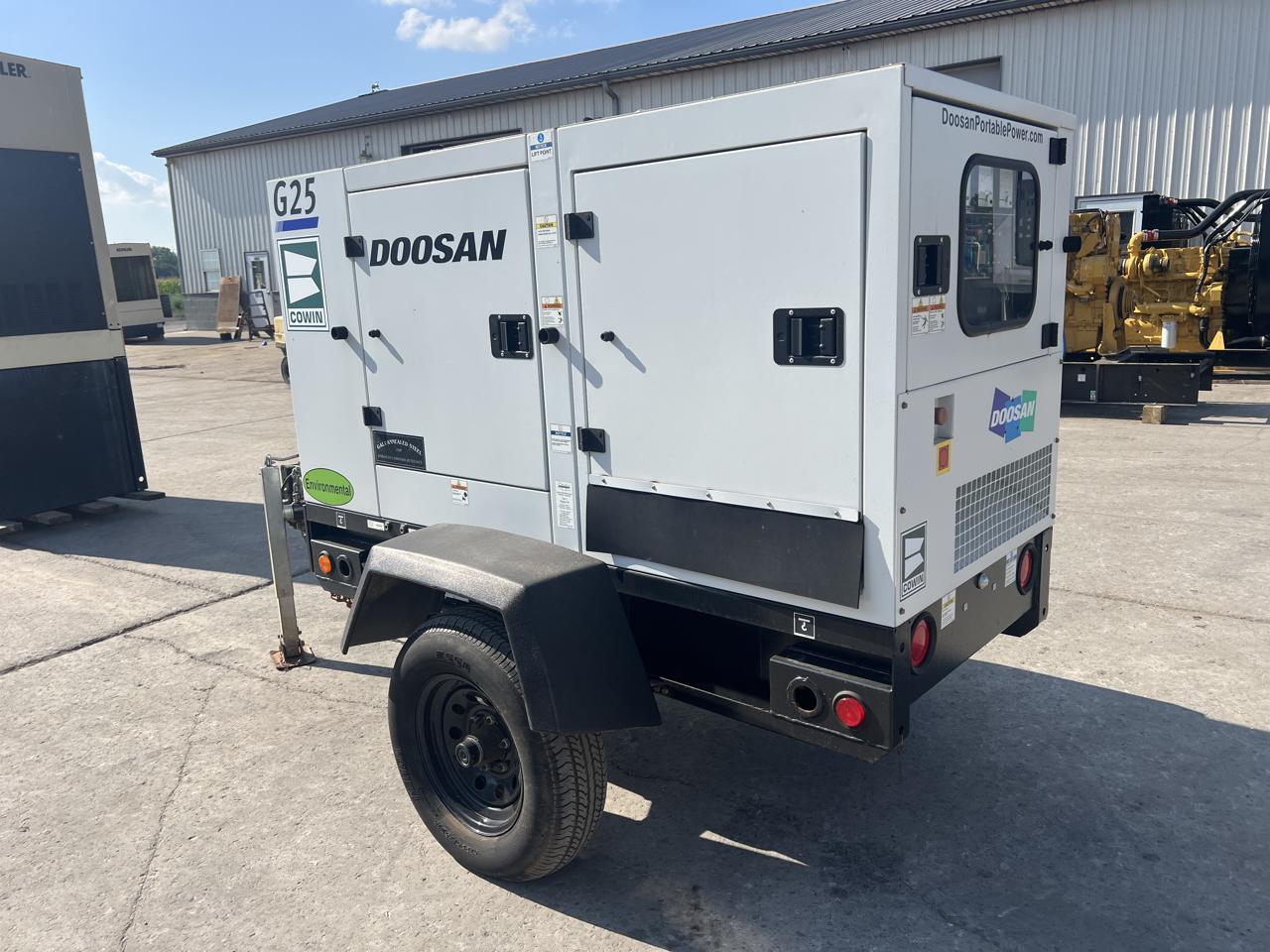 __25 kW Doosan Portable Rental Grade GenSet with Voltage Selector Switch, Year - 2019, 3288 Hours - Image 7