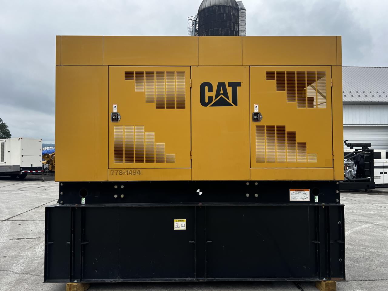 _350 kW CAT Generator, with Enclosure and Base Fuel Tank 3406 C Diesel Engine, Year - 2002, 552 Hours