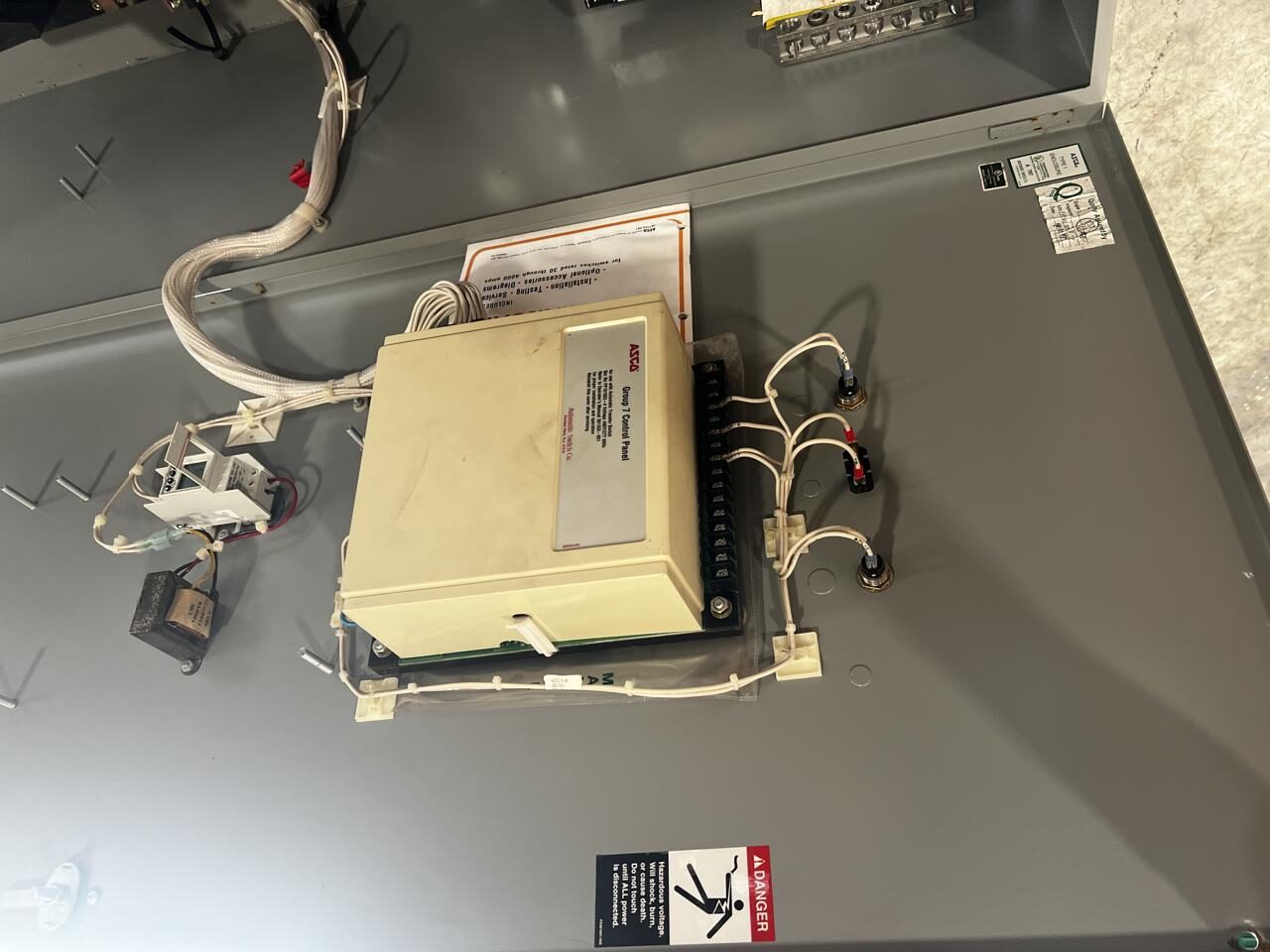 Asco 940 Series Automatic Transfer Switch, 800 Amp, Type 1 Enclosure, 480 Volt - Image 9
