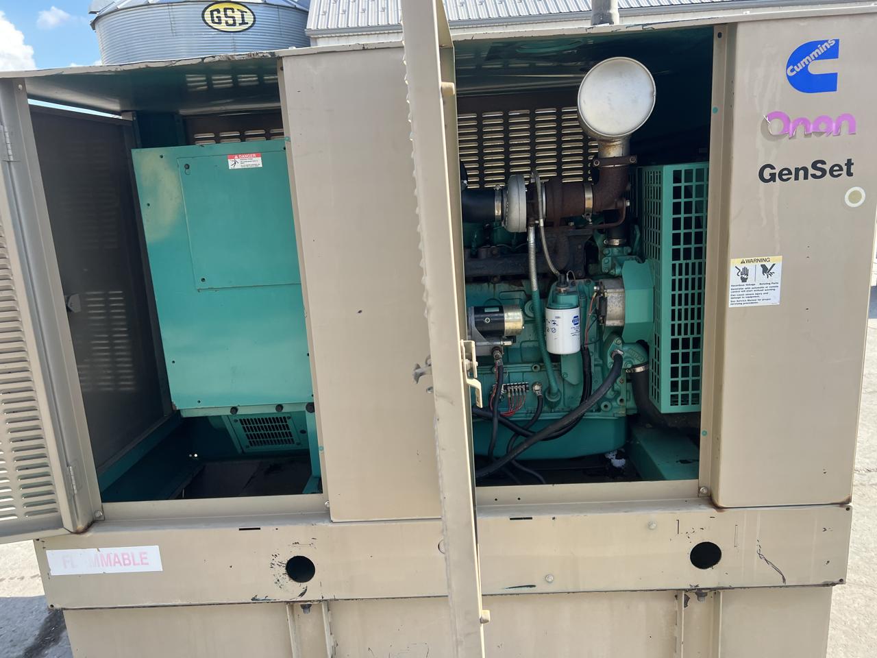 __50 kW Cummins/Onan Generator, with Enclosure and Base Tank 3.9 Cummins Engine, Enclosed, Year - 1998, 1247 Hours - Image 3