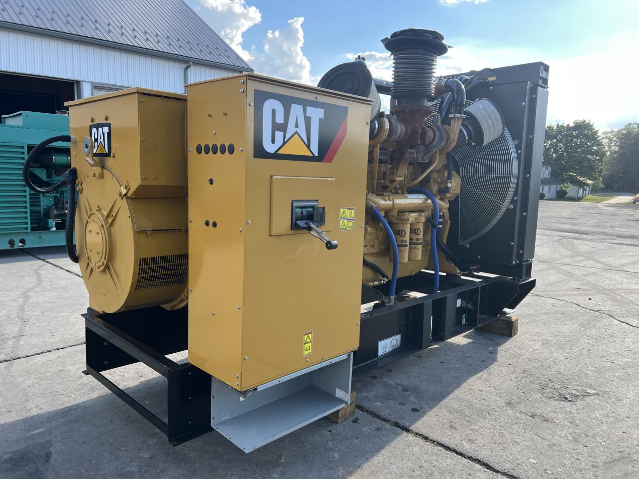 _600 kW C18 CAT Gen Set, Open Skid, Year - 2016, 167 Hours, US EPA Tier 2 Pre Emission Engine - Image 7