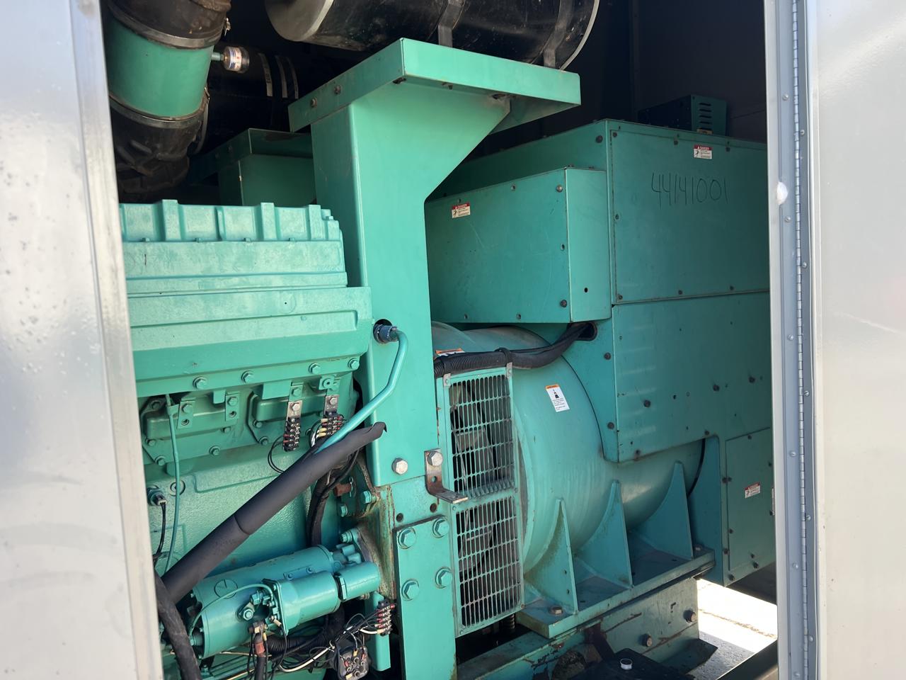 _750 kW Cummins/Onan GenSet, with Enclosure, QST30 Liter Cummins Engine, Year-2001, 1666 Hours - Image 11