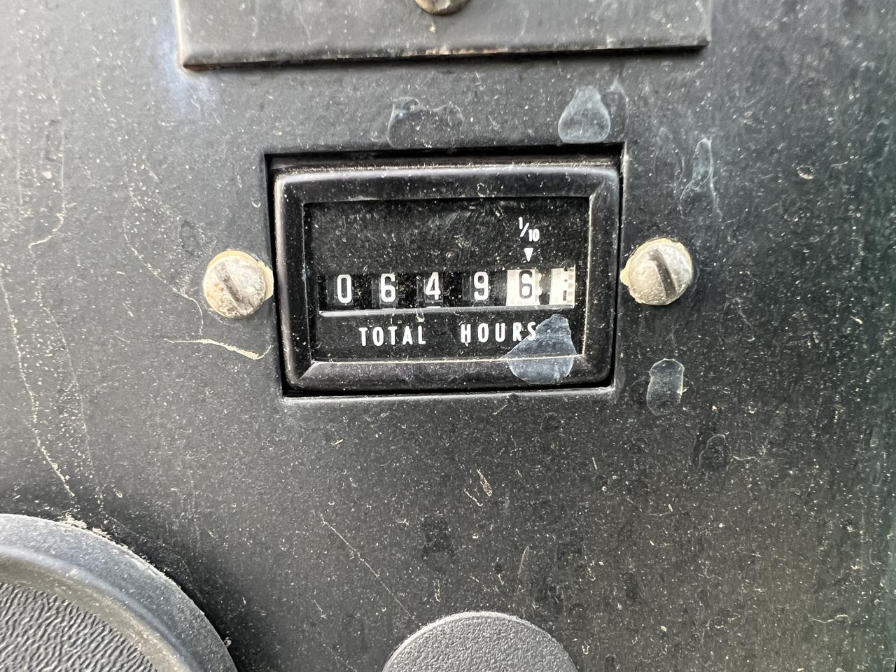 350 kW Onan Generator End with Controller and Breaker - Image 11