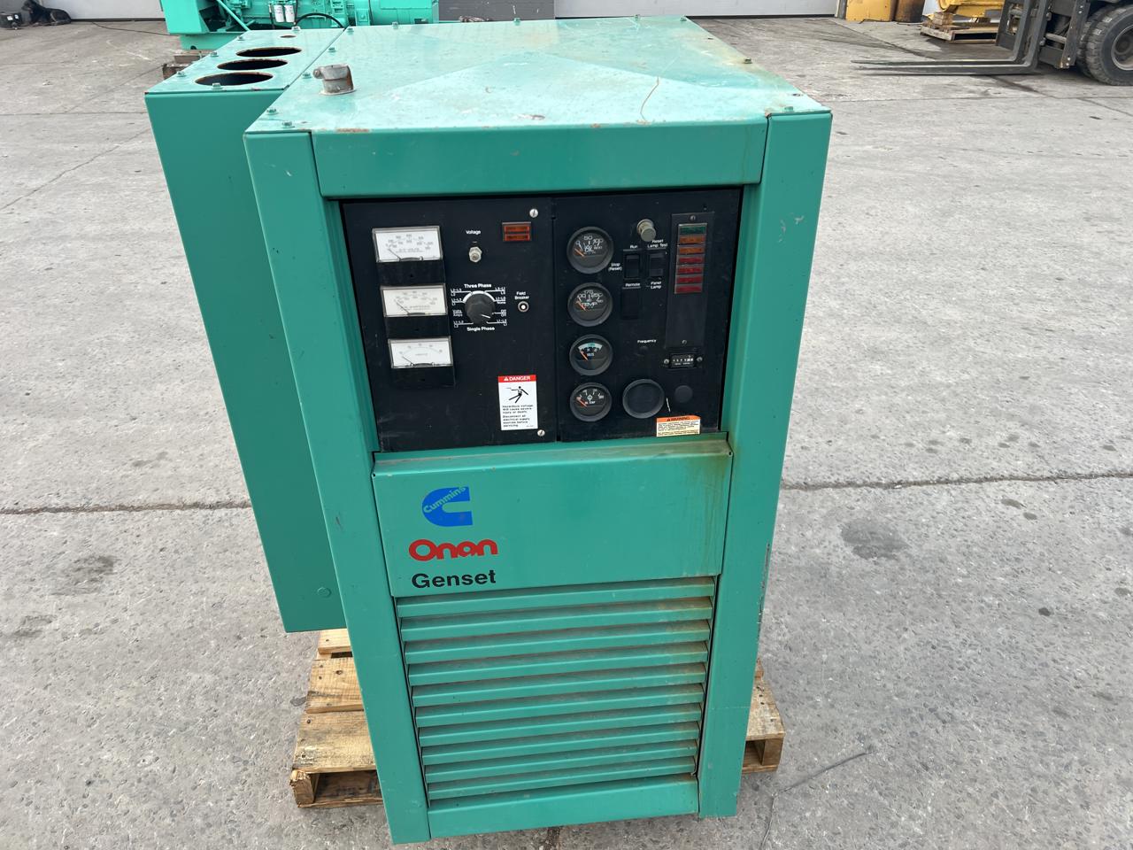 350 kW Onan Generator End with Controller and Breaker - Image 9