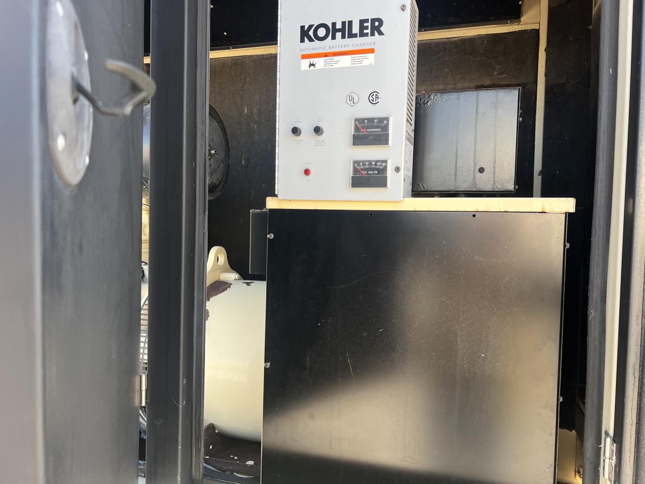 _150 kW Kohler Generator, with Sound Attenuated Enclosure and Base Fuel Tank, 6.1 Liter John Deere Engine, Year - 2002, 246 Hours - Image 7