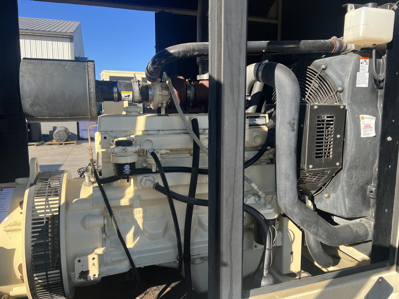 _150 kW Kohler Generator, with Sound Attenuated Enclosure and Base Fuel Tank, 6.1 Liter John Deere Engine, Year - 2002, 246 Hours - Image 10