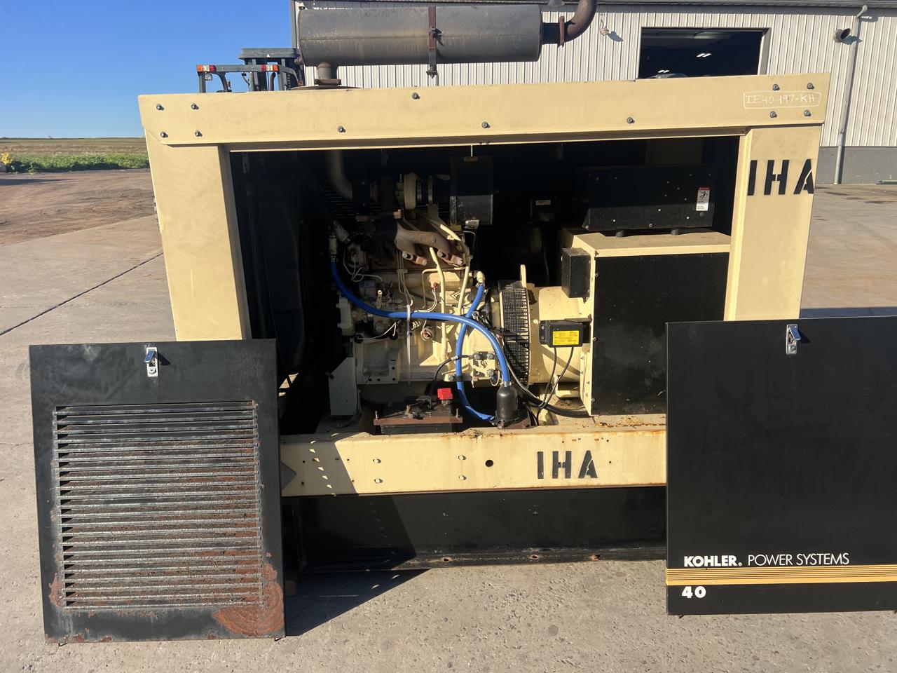 __40 kW Kohler Generator, with Enclosed and Base Fuel Tank, 2.9 Liter John Deere Engine, Year - 2004, 730 Hours - Image 6