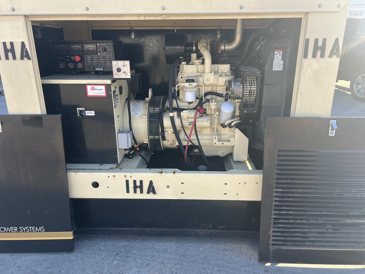 __40 kW Kohler Generator, with Enclosed and Base Fuel Tank, 2.9 Liter John Deere Engine, Year - 2004, 730 Hours - Image 9