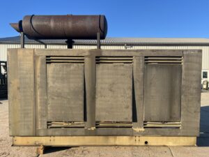 _500 kW Cummins KTTA19-G2 Generator, with Enclosure, 19 Liter Cummins Engine, Year - 1988, 176 Hours