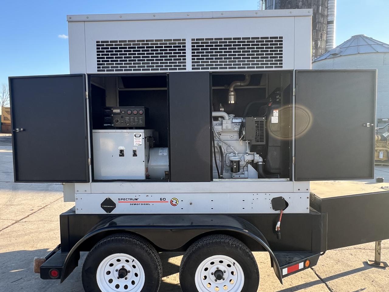 __60 kW Spectrum/Kohler Portal Rental Grade Generator, with Selectable Voltage Switch, 4.5 Liter John Deere Engine, Year - 2002, 137 Hours - Image 9