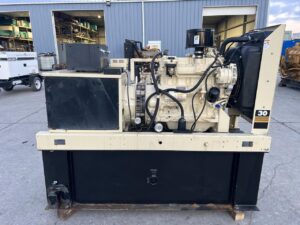 __30 kW Kohler Generator, with Base Fuel Tank, 3.9 Liter John Deere Engine, 254 Hours