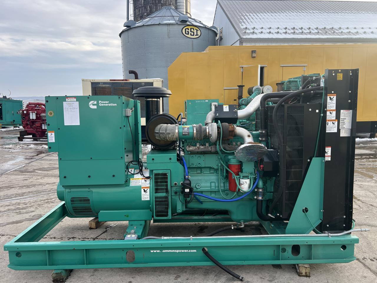 _250 kW Onan/Cummins Gen Set, 9 Liter QSL 9 Engine, Year - 2013, 876 Hours