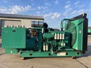 _800 kW Cummins/Onan  Gen Set,Open Skid, 610 Hours, QST30 Cummins Engine