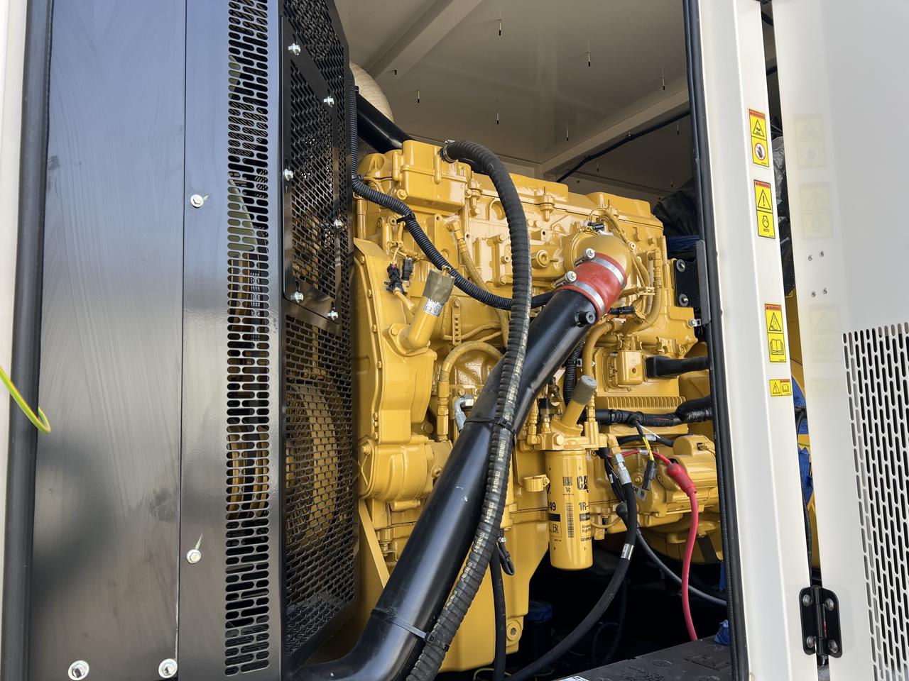 _400 kW New CAT Generator with Warranty from Manufacturer, Sound Attenuated Enclosure with Base Fuel Tank, C13 Liter Diesel Engine, US EPA Tier 3 Pre Emissions - Image 15
