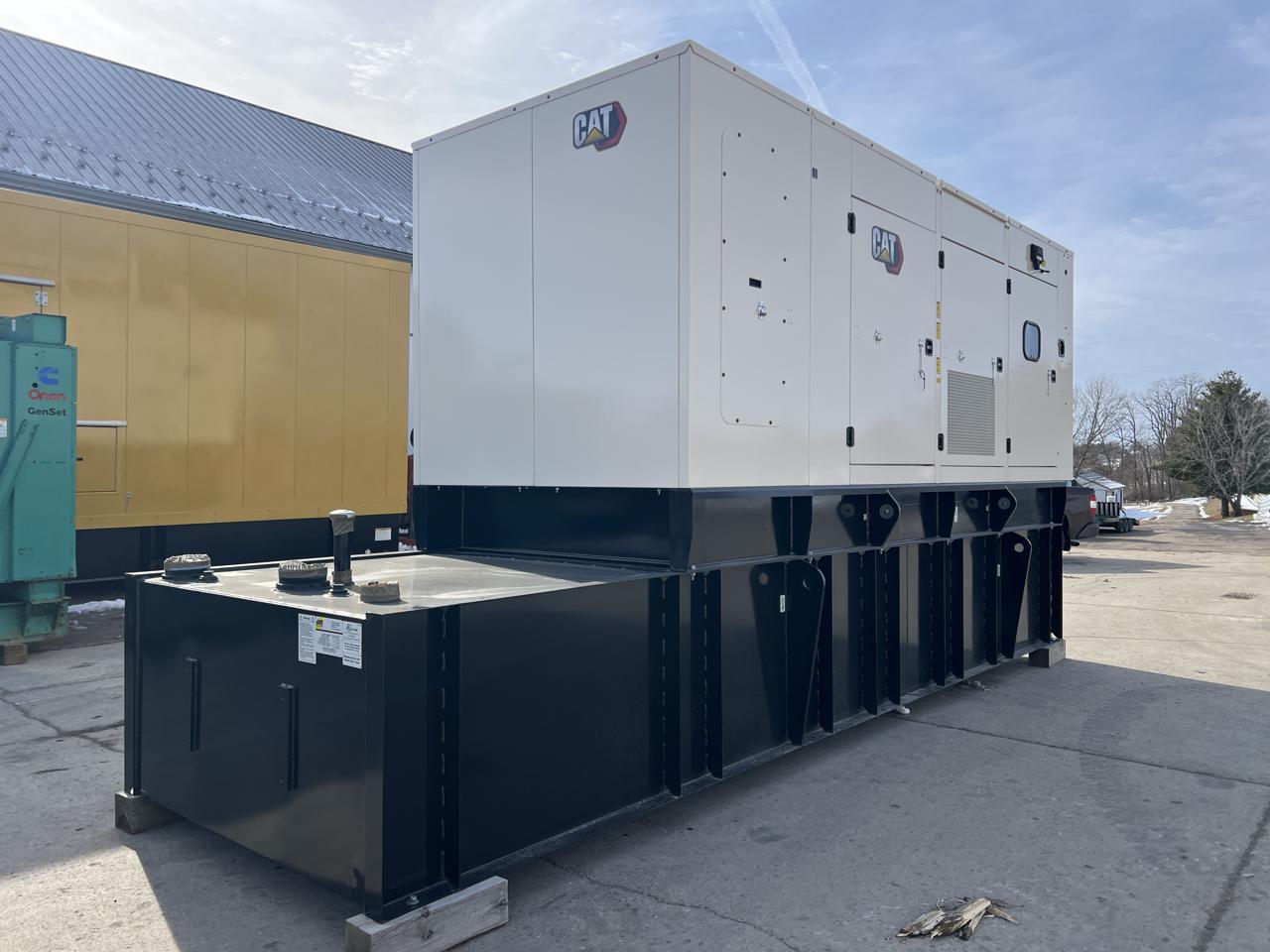 _400 kW New CAT Generator with Warranty from Manufacturer, Sound Attenuated Enclosure with Base Fuel Tank, C13 Liter Diesel Engine, US EPA Tier 3 Pre Emissions - Image 4