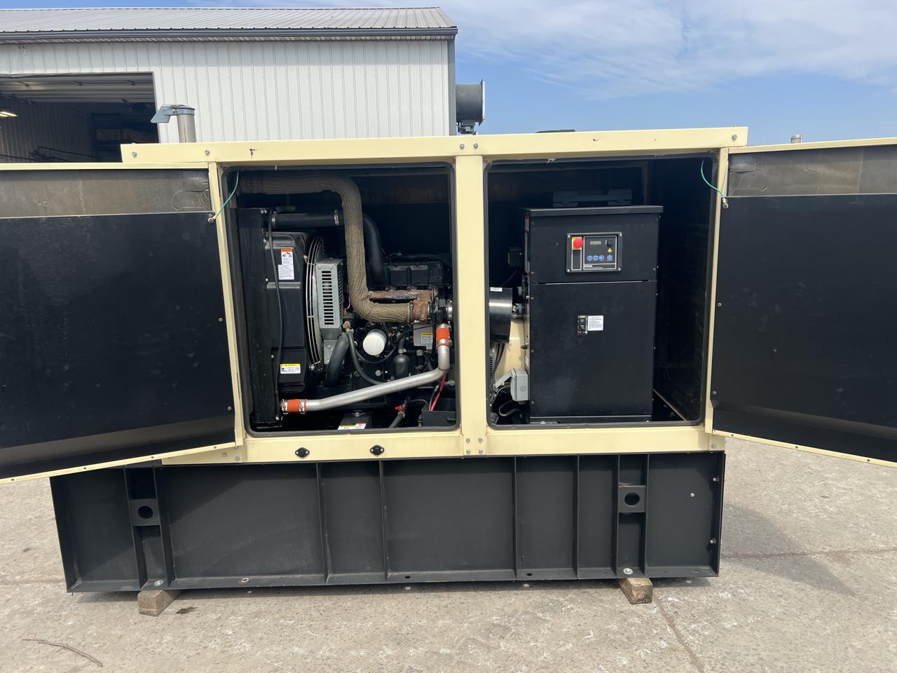 __50 kW Kohler Generstor, with Sound Attenuated Enclosure and Base Fuel Tank, 2.4 Liter John Deere Engine, Year - 2014, US EPA Tier 3 Pre Emission Engine - Image 8