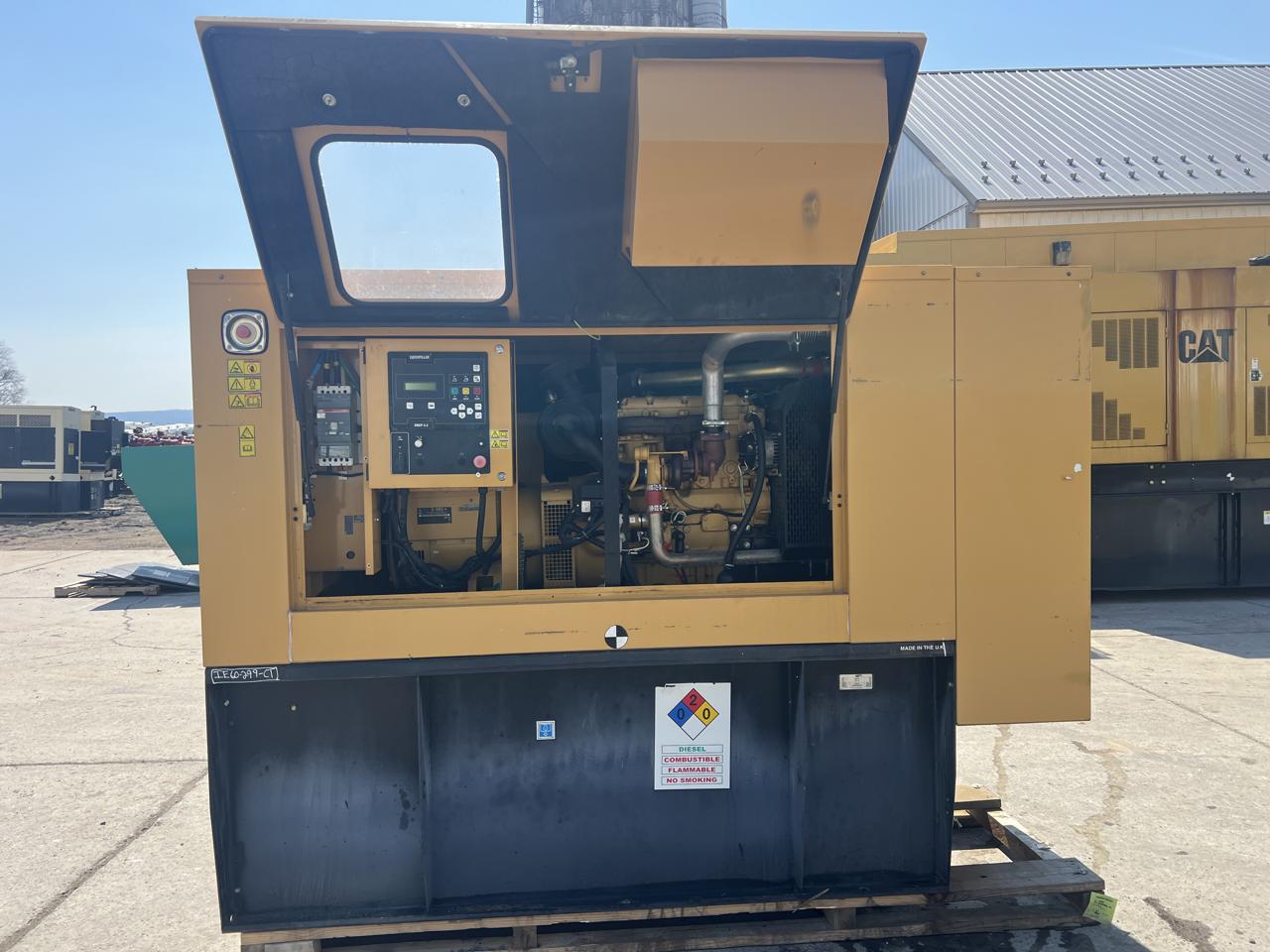 __60 kW CAT Gen Set, with Sound Attenuated Enclosure and Base Fuel Tank, C4.4 Cat Diesel Engine, EMCP 3.2 Controls, Year - 2006 - Image 16