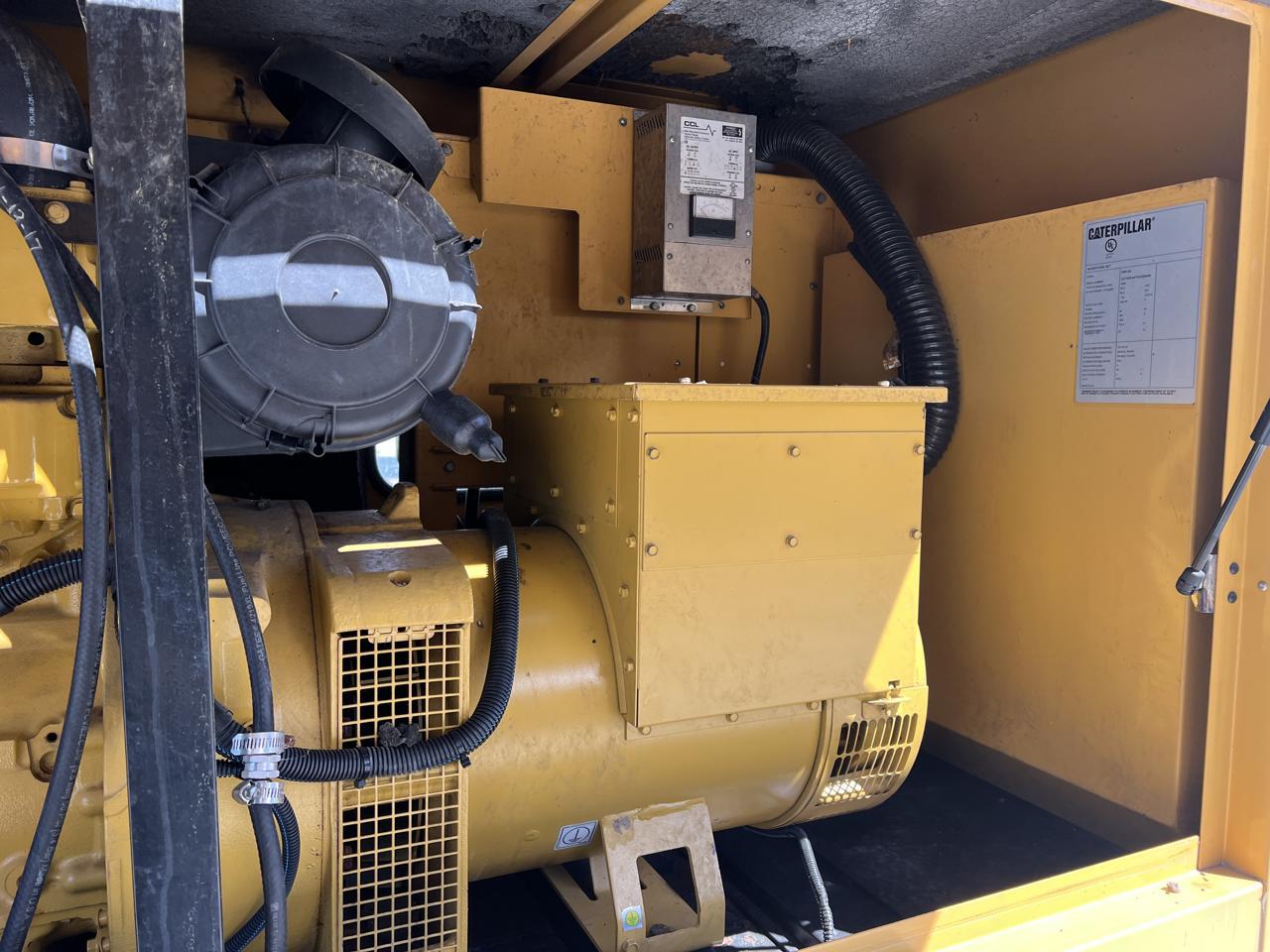 __60 kW CAT Genset, Year - 2006, with Sound Attenuated Enclosure and Base Fuel Tank C4.4 CAT Engine, 263 Hours - Image 11