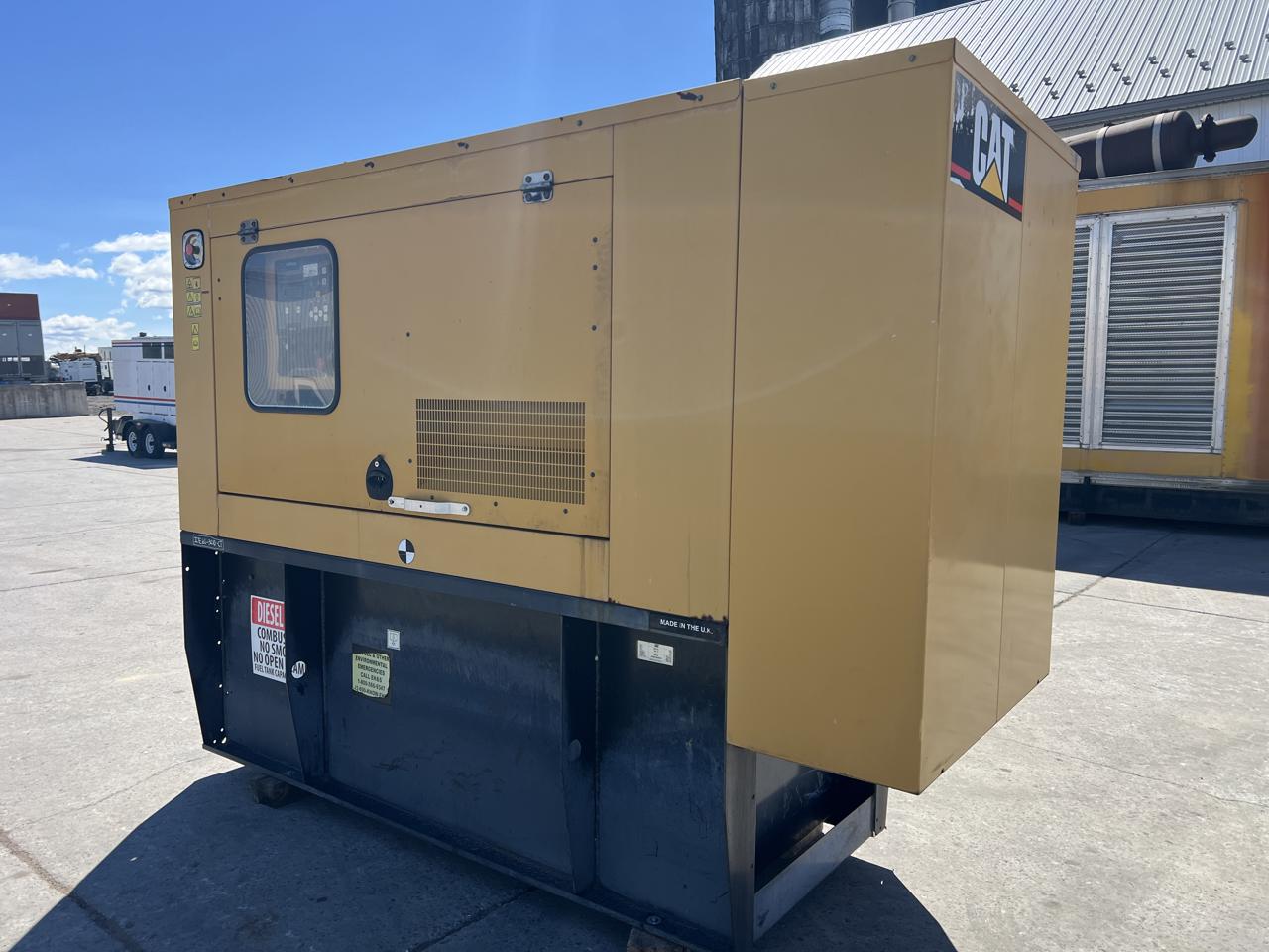 __60 kW CAT Genset, Year - 2006, with Sound Attenuated Enclosure and Base Fuel Tank C4.4 CAT Engine, 263 Hours - Image 5