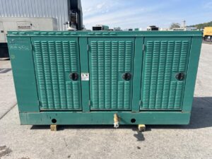 _100 kW Cummins/Onan Generator, Ford Engine, Year - 2002, 564 Hours, with Enclosure