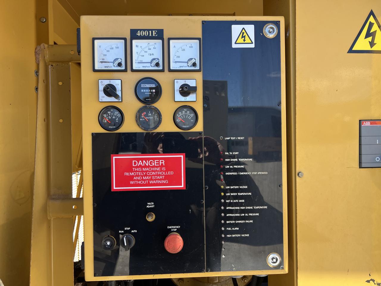 _150 kW Cat/Olympian Generator, with Enclosure and Base Fuel Tank, Perkins Engine, Year - 2001, 216 Hours - Image 19