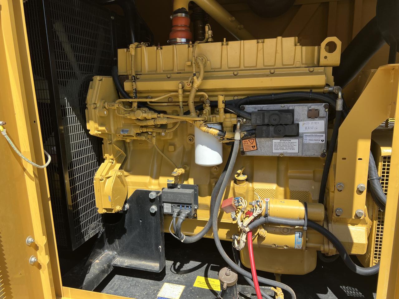 _150 kW Cat/Olympian Generator, with Enclosure and Base Fuel Tank, Perkins Engine, Year - 2001, 216 Hours - Image 7