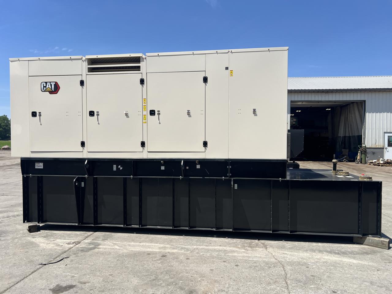_500 kW New Cat GenSet, with Sound Attenuated Enclosure and 1200 Gal. Base Fuel Tank, Year - 2023, 2 Year Factory Warranty
