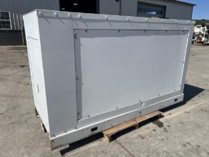 __60 kW Kohler Generator, with Enclosure 4.5 Liter Mechancial John Deere Engine, Year - 2003, 2624 Hours