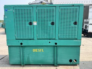 _125 kW Cummins/Onan GenSet, with Enclosure and Base Fuel Tank, 8.3 Liter Cummins Engine, Year - 2001, 615 Hours