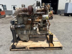 KT19 Cummins Engine Take out of R35 Haul Truck, Low Hour, Reman