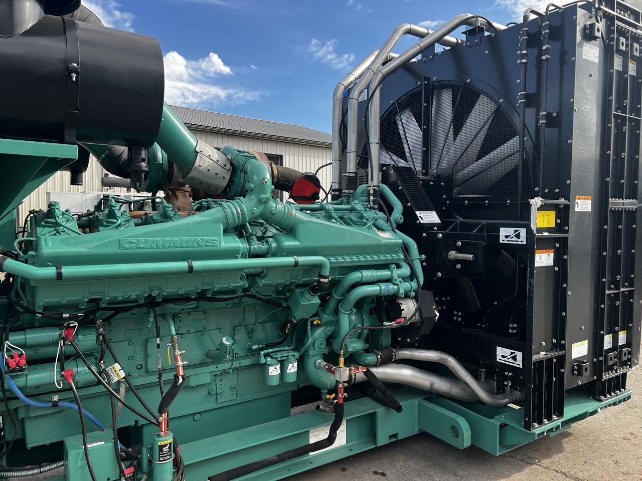 1500 kW Cummins/Onan Generator, New Surplus, QSK50 Liter Cummins Engine, Year - 2022, 5 Hours, US EPA Tier 4 Including DPF Muffler and Def Tank and Controller - Image 13