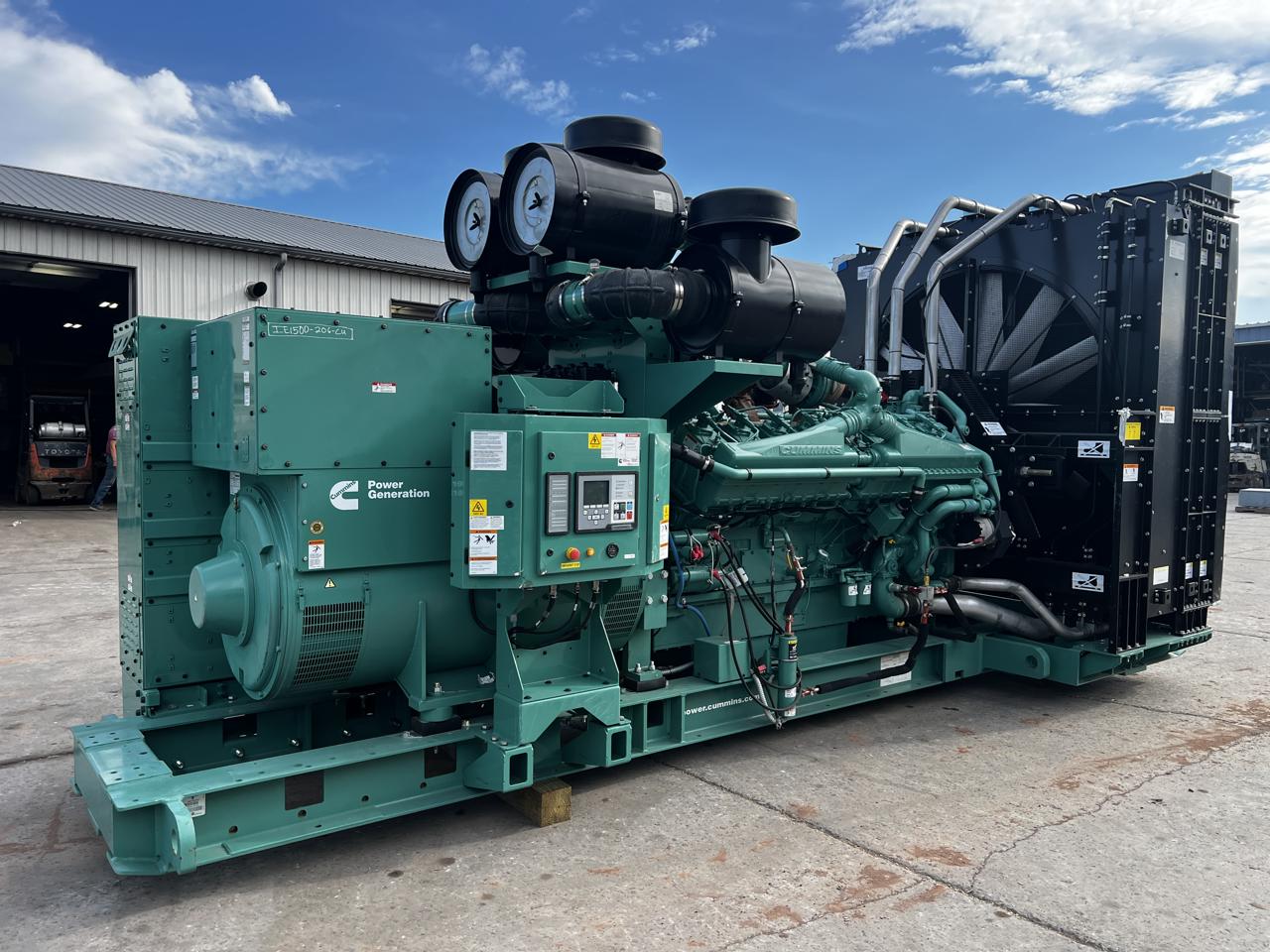 1500 kW Cummins/Onan Generator, New Surplus, QSK50 Liter Cummins Engine, Year - 2022, 5 Hours, US EPA Tier 4 Including DPF Muffler and Def Tank and Controller - Image 2