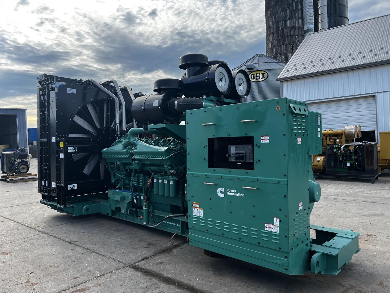 1500 kW Cummins/Onan Generator, New Surplus, QSK50 Liter Cummins Engine, Year - 2022, 5 Hours, US EPA Tier 4 Including DPF Muffler and Def Tank and Controller - Image 4